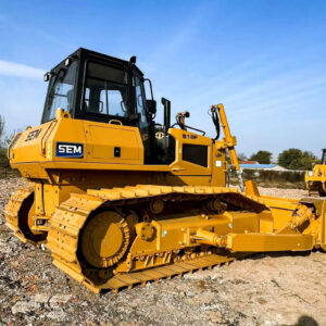 Бульдозер SEM 818F