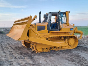 Бульдозер SEM 818F