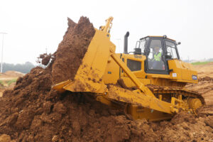 Бульдозер SEM 824F