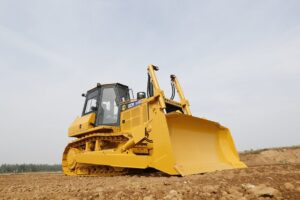 Бульдозер SEM 816D