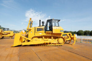 Бульдозер SEM 824F