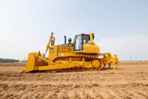 Бульдозер SEM 826D