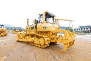 Бульдозер SEM 826F