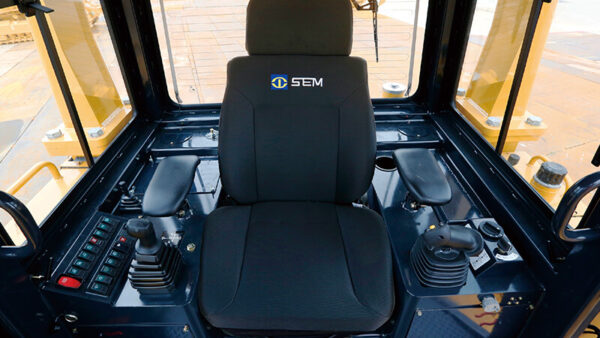 Кабина бульдозера SEM 826F