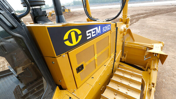 Прочная рама бульдозера SEM 826D
