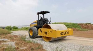 Грунтовый каток SEM 512