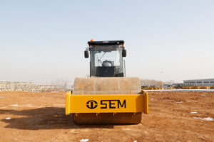 Грунтовый каток SEM 514F