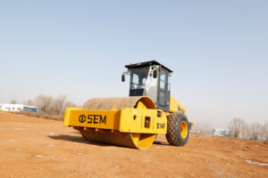 Грунтовый каток SEM 514F