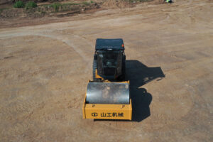 Грунтовый каток SEM 520F