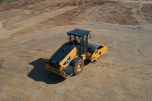 Грунтовый каток SEM 520F