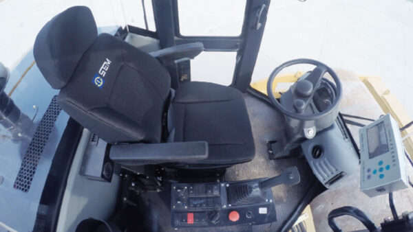 Комфортная кабина оператора в грунтовом катке SEM 520F