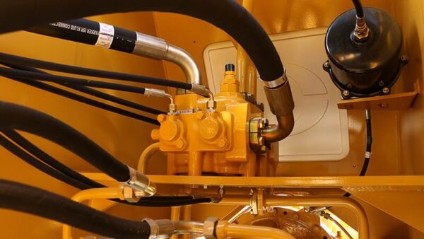 Фронтальный погрузчик SEM 655D гидравлика