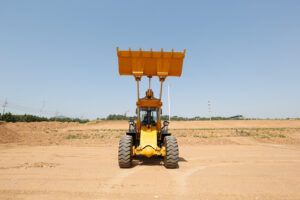 Фронтальный погрузчик SEM 656F