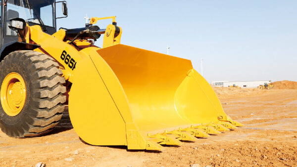 Надежный карьерный фронтальный погрузчик SEM 665F