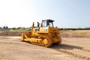 Бульдозер SEM 832F