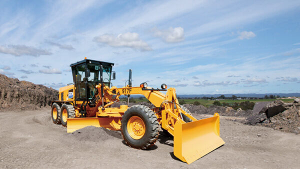 Автогрейдер SEM 917F производства Caterpillar