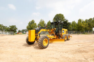 Автогрейдер SEM 922F AWD